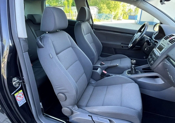 Volkswagen Golf cena 10900 przebieg: 259000, rok produkcji 2007 z Margonin małe 277